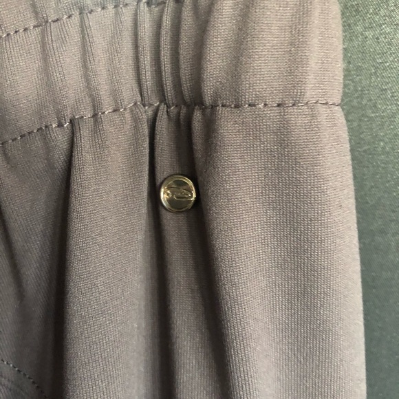 Gray Champion Active Wear Set for Women - Picture 5 of 7